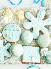 Новогодний набор сладостей «Голубой лед»