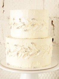 Свадебный торт классика ( велюр)