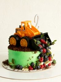 Торт для мальчика «Трактор»